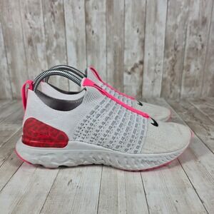 Nike Women's Athletic Shoes - White and Pink